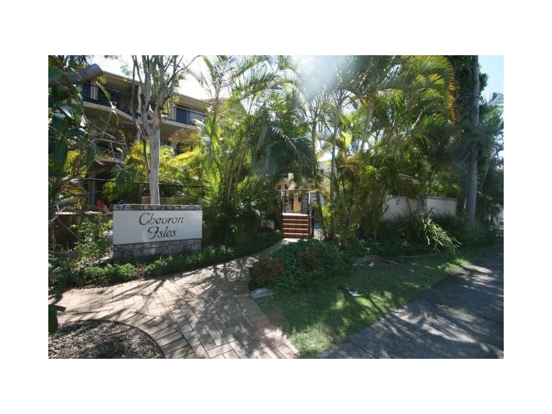 6/4 Parneno Street, Chevron Island QLD 4217