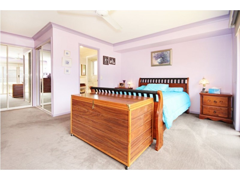 32 Wiltshire Drive, Mudgeeraba QLD 4213