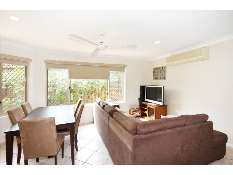32 Wiltshire Drive, Mudgeeraba QLD 4213