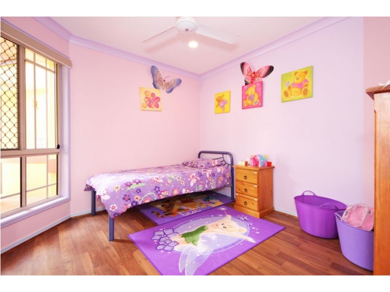 32 Wiltshire Drive, Mudgeeraba QLD 4213