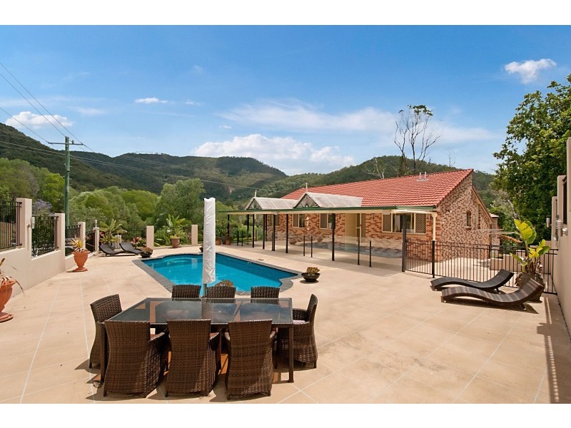 30 Barcoo Court, Clagiraba QLD 4211