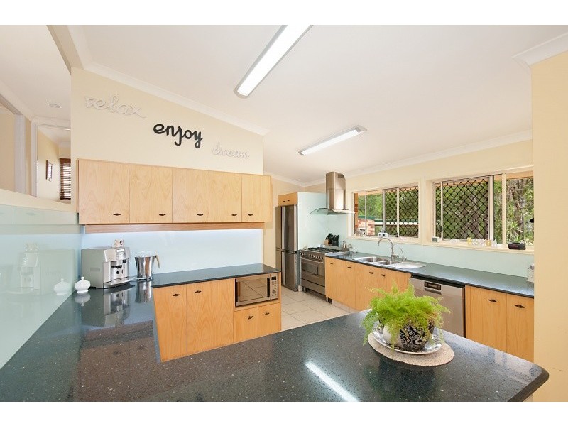 30 Barcoo Court, Clagiraba QLD 4211