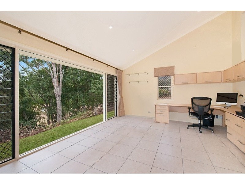 30 Barcoo Court, Clagiraba QLD 4211
