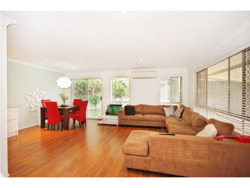 3 Orbit Court, Mudgeeraba QLD 4213