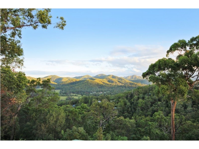 140 Strawberry Rd, Mudgeeraba QLD 4213