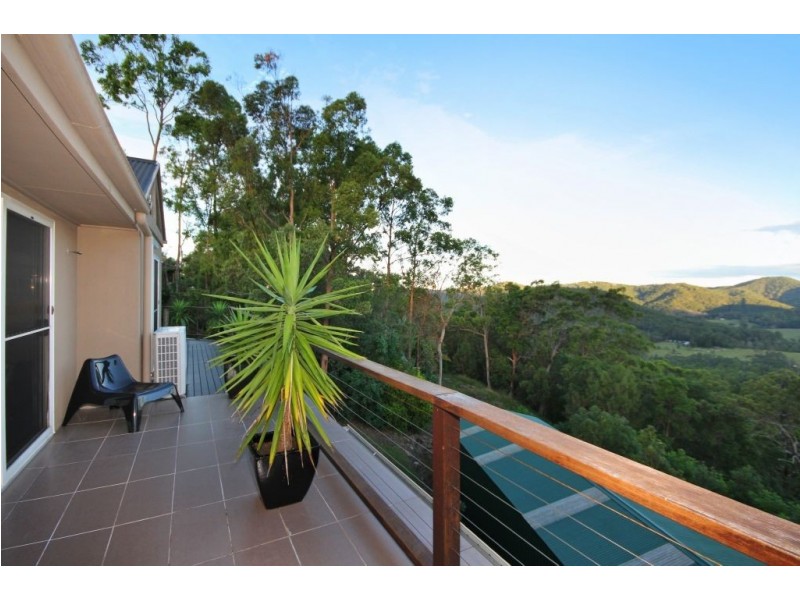 140 Strawberry Rd, Mudgeeraba QLD 4213