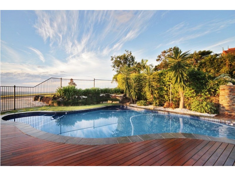 140 Strawberry Rd, Mudgeeraba QLD 4213