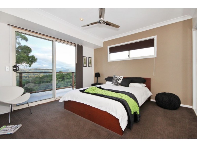 140 Strawberry Rd, Mudgeeraba QLD 4213