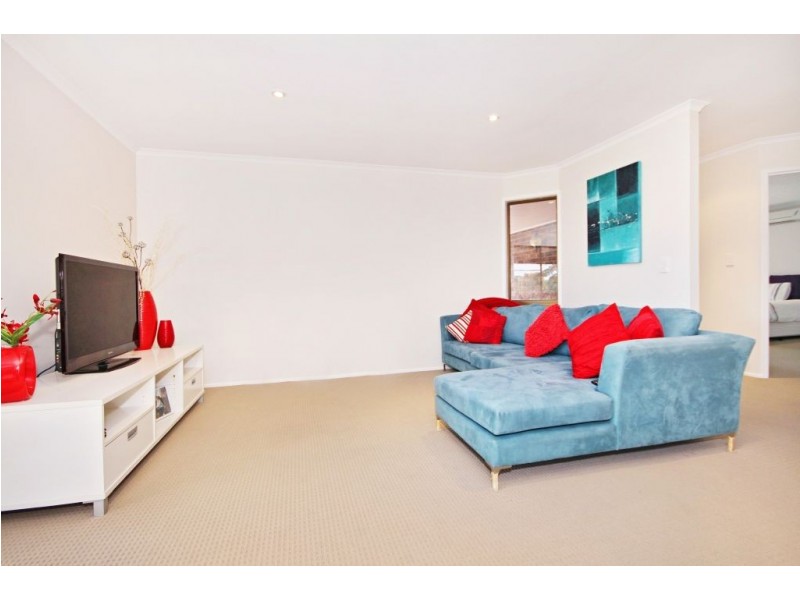 12 Veronica Drive, Tallai QLD 4213