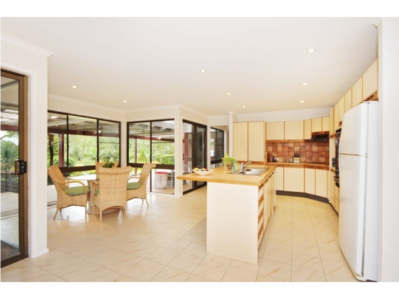 12 Veronica Drive, Tallai QLD 4213