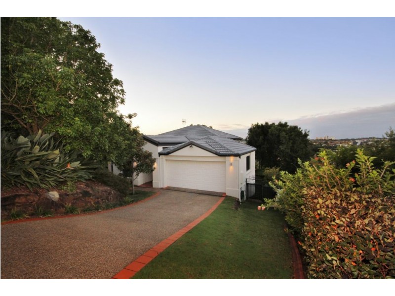 15 Highbridge Rise, Mudgeeraba QLD 4213