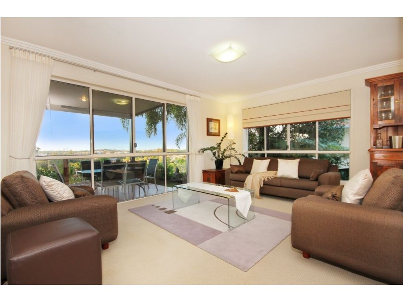 15 Highbridge Rise, Mudgeeraba QLD 4213