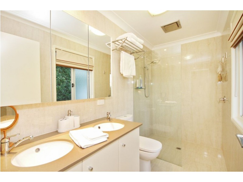 15 Highbridge Rise, Mudgeeraba QLD 4213