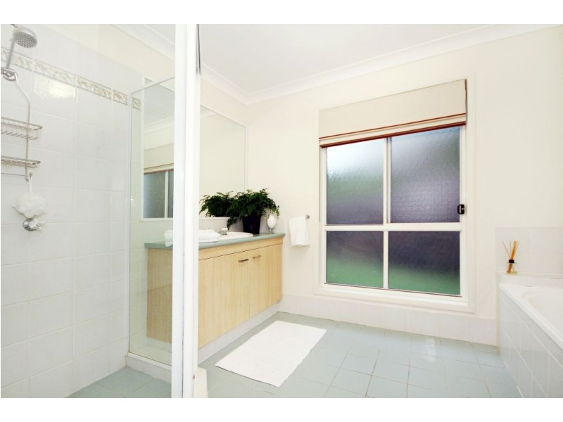 15 Highbridge Rise, Mudgeeraba QLD 4213