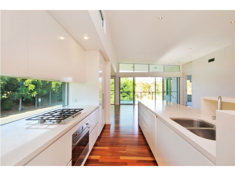 7502 Springfield Drive, Hope Island QLD 4212