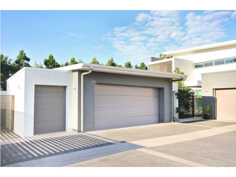 7502 Springfield Drive, Hope Island QLD 4212