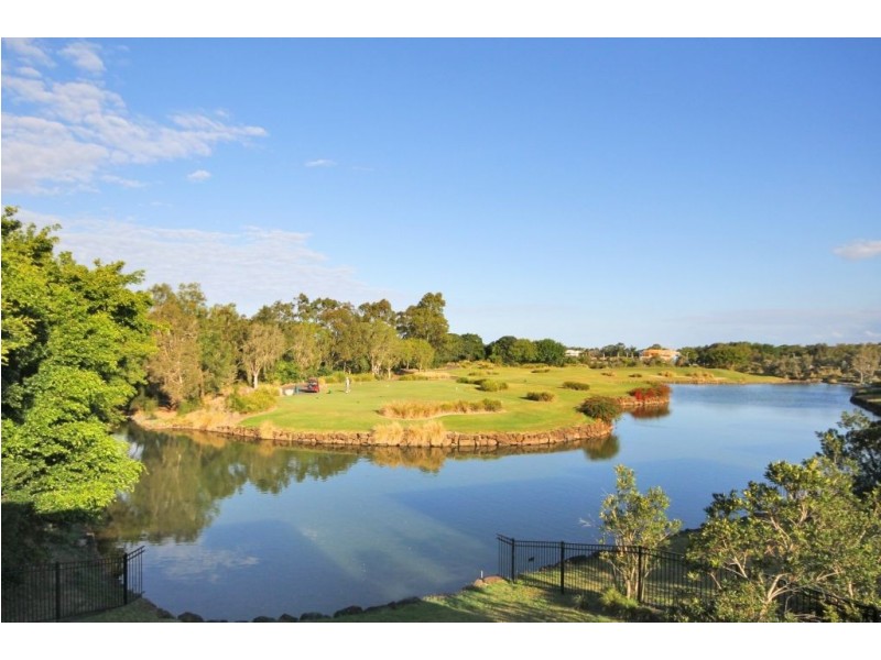 7502 Springfield Drive, Hope Island QLD 4212