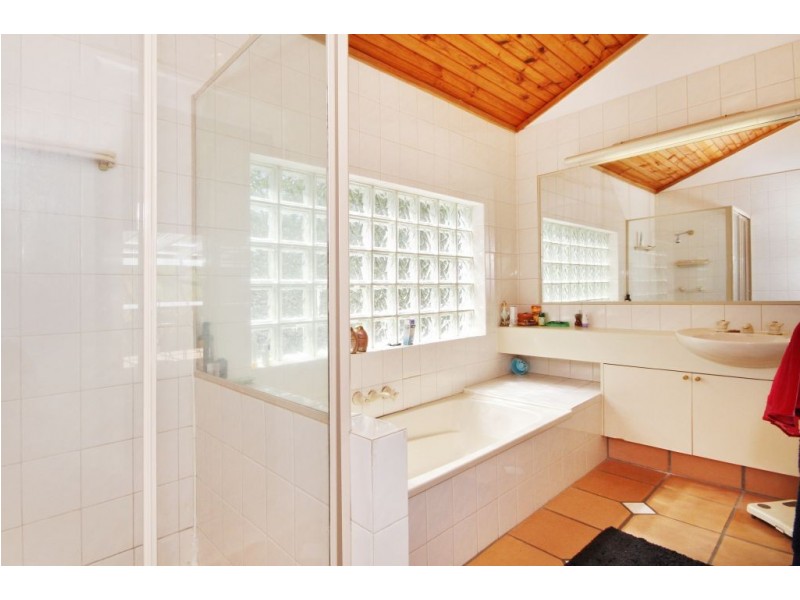 21 Hugh Guinea Court, Worongary QLD 4213