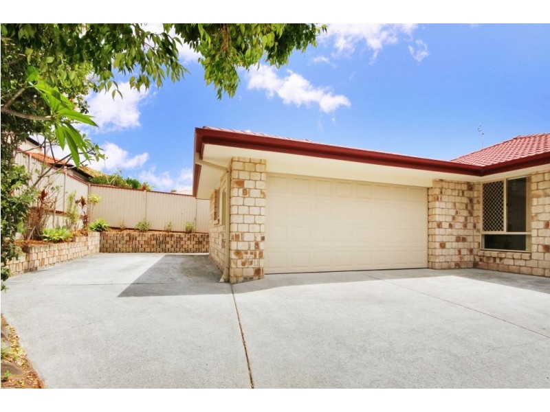 25 Armstrong Way, Highland Park QLD 4211