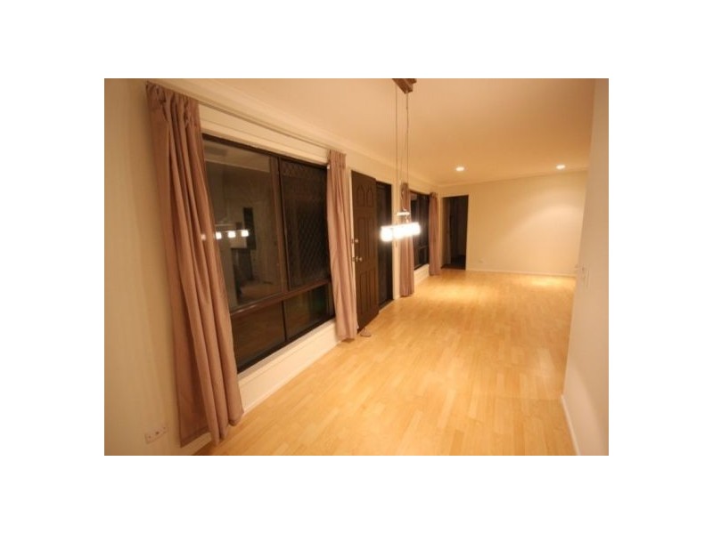 11 Hamersley Way, Worongary QLD 4213