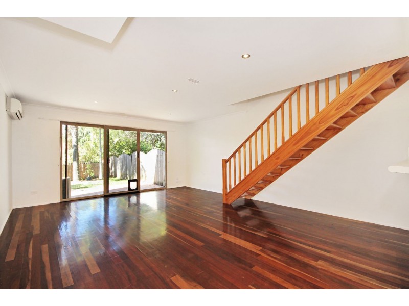 16/4 Sherwood Close, Mudgeeraba QLD 4213