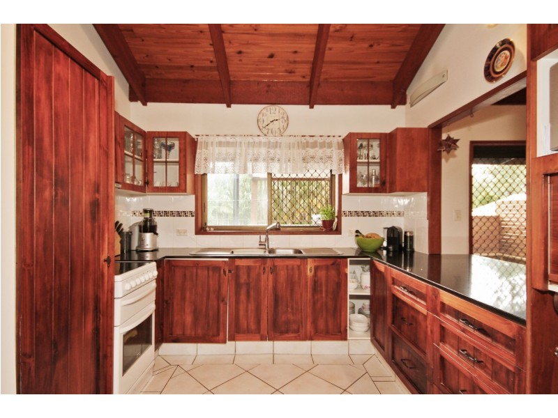 6 Twilight Drive, Mudgeeraba QLD 4213