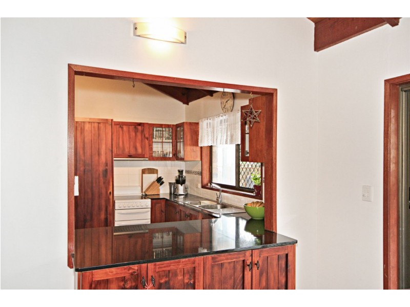 6 Twilight Drive, Mudgeeraba QLD 4213