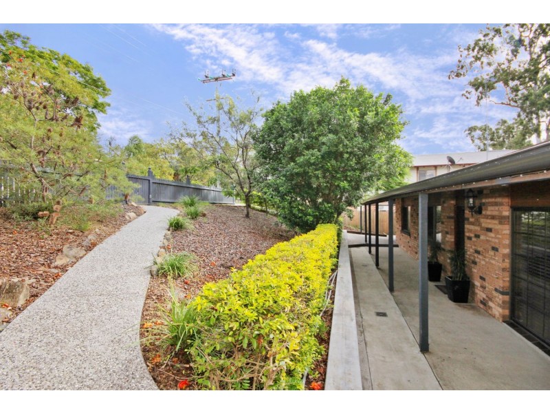 6 Twilight Drive, Mudgeeraba QLD 4213