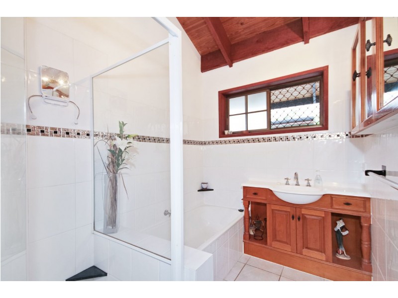 6 Twilight Drive, Mudgeeraba QLD 4213