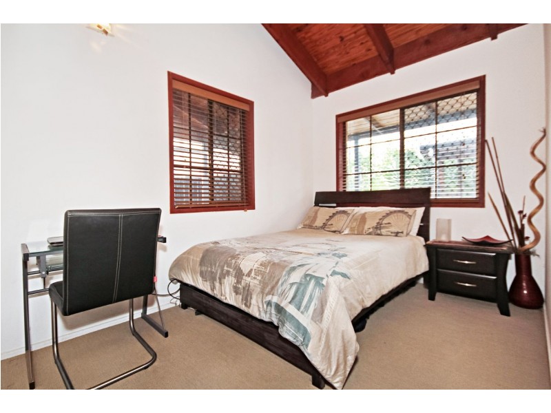 6 Twilight Drive, Mudgeeraba QLD 4213