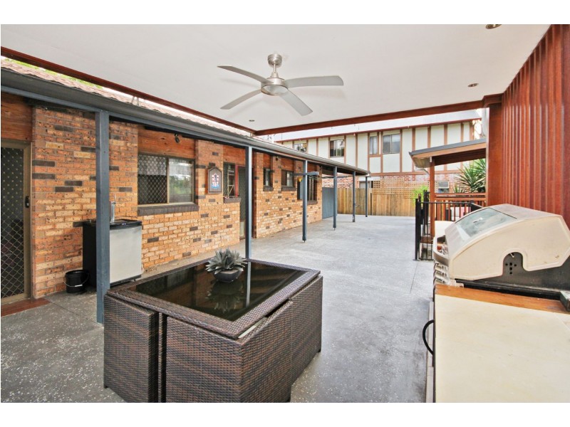 6 Twilight Drive, Mudgeeraba QLD 4213