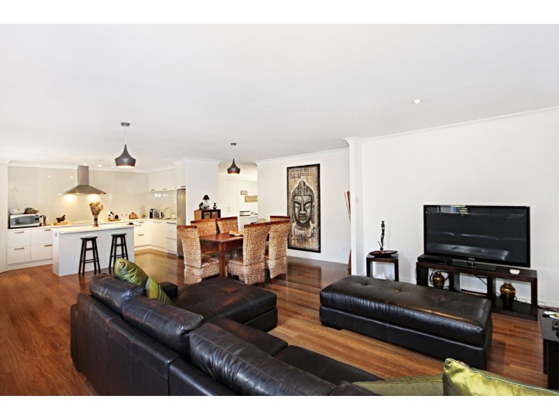 42 Whiteash Road, Bonogin QLD 4213