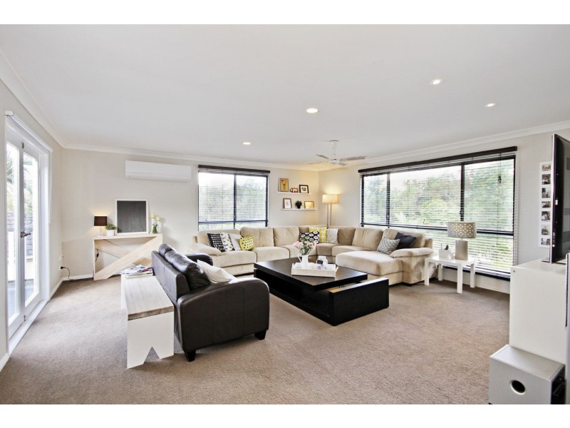 8 Altos Court, Mudgeeraba QLD 4213