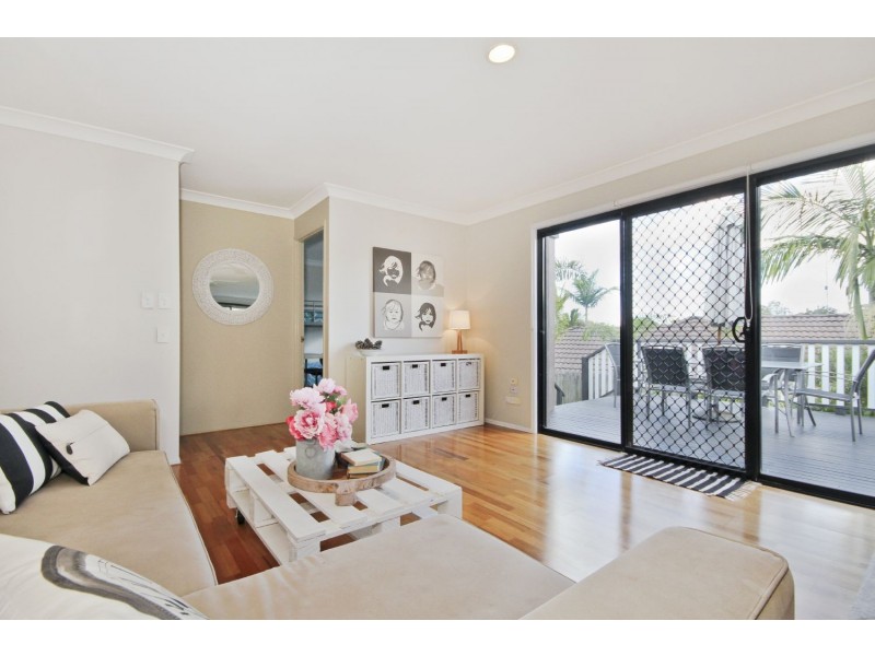 8 Altos Court, Mudgeeraba QLD 4213