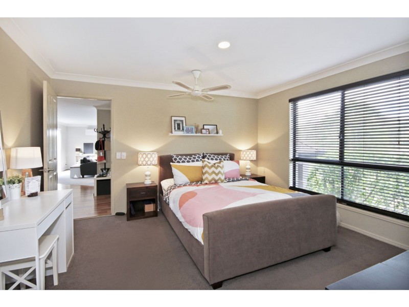 8 Altos Court, Mudgeeraba QLD 4213