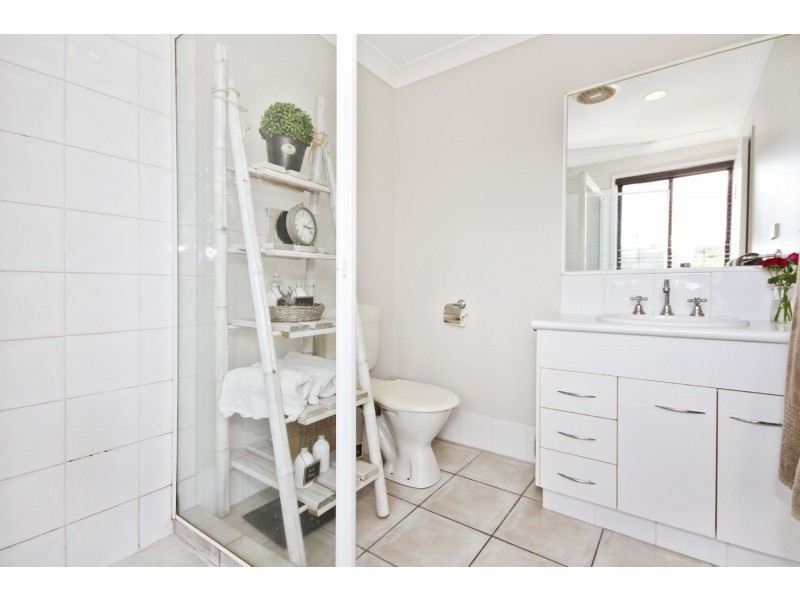 8 Altos Court, Mudgeeraba QLD 4213