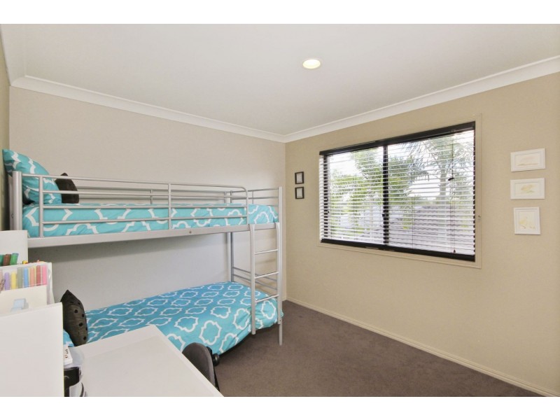 8 Altos Court, Mudgeeraba QLD 4213