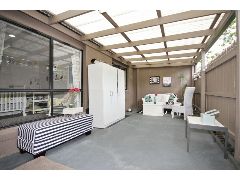 8 Altos Court, Mudgeeraba QLD 4213