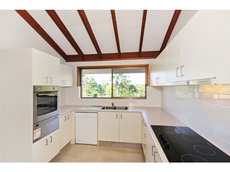 12 Duke Court, Tallai QLD 4213