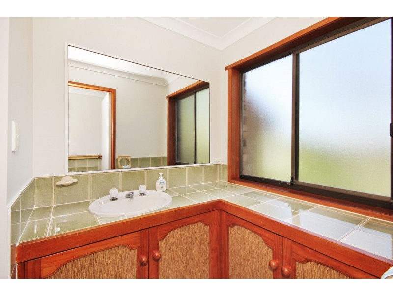 12 Duke Court, Tallai QLD 4213