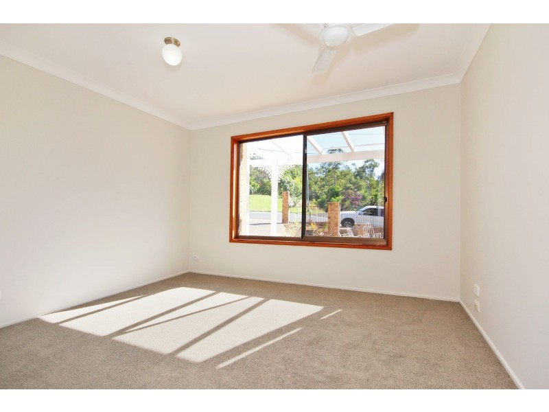 12 Duke Court, Tallai QLD 4213