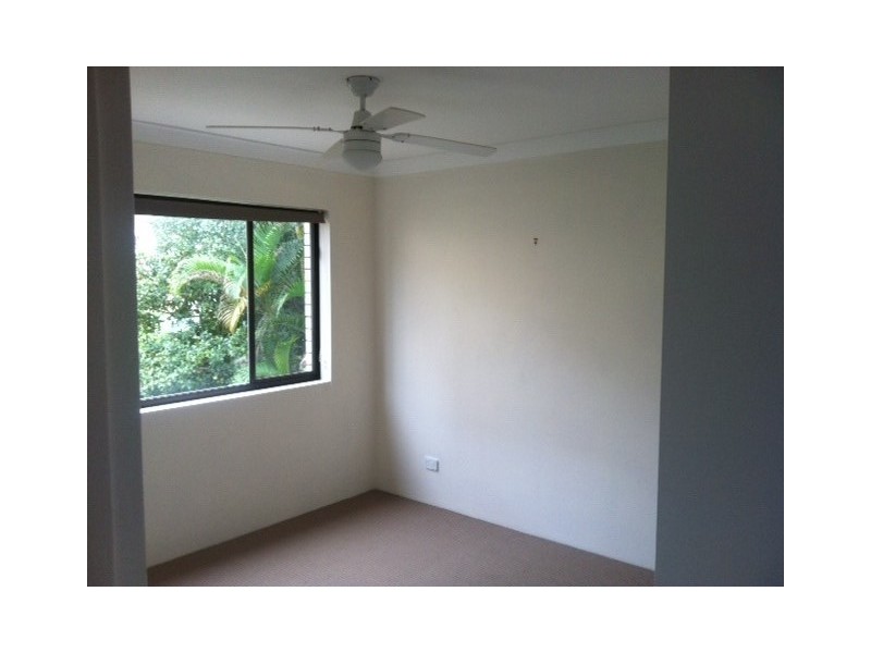 8/206 Surf Parade, Surfers Paradise QLD 4217