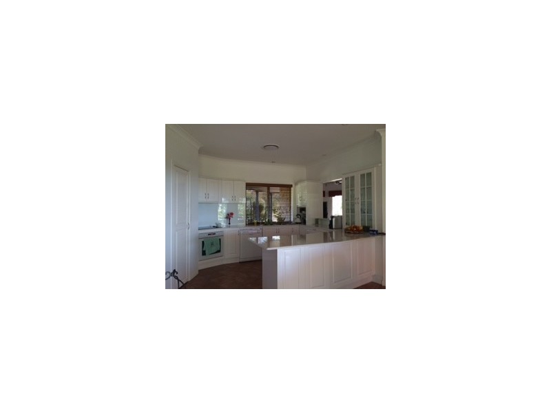 278 Chesterfield Drive, Bonogin QLD 4213