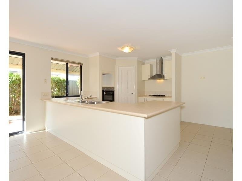 7 Weybridge Drive, Wellard WA 6170