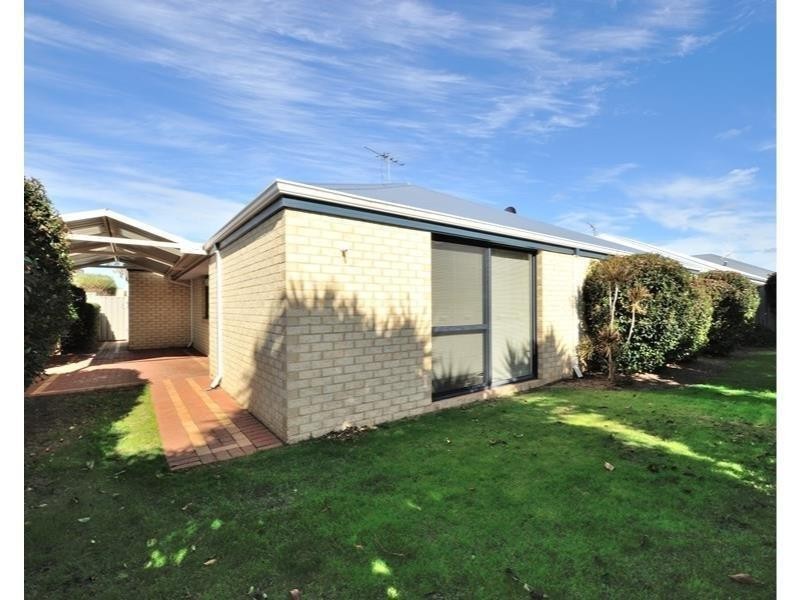 7 Weybridge Drive, Wellard WA 6170