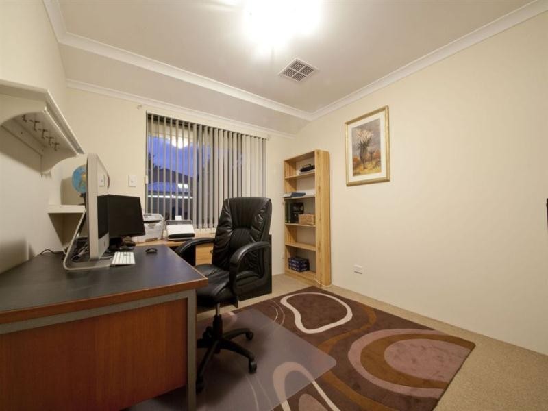 11 Dryandra Elbow, Atwell WA 6164