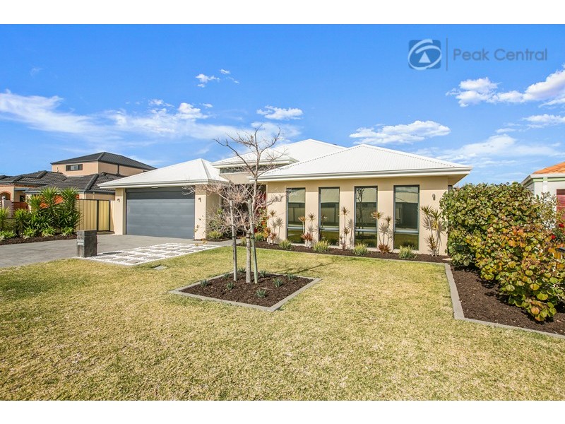 6 Plymouth Corner, Success WA 6164