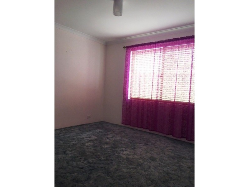 22 Plumwood Avenue, Hammond Park WA 6164