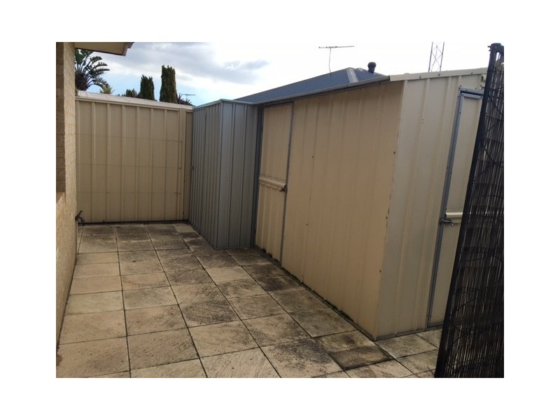 22 Plumwood Avenue, Hammond Park WA 6164