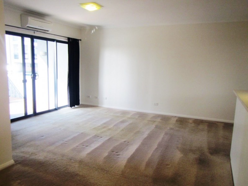 29/2 Stockton Bend, Cockburn Central WA 6164